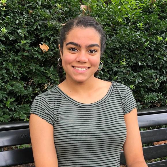 Meet your Posher, Anisa - Picture 1 of 1